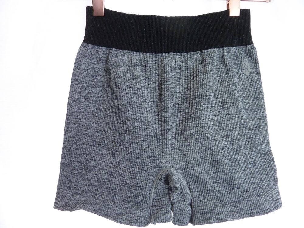 NWOT Free People Movement Prajna Shorts Bike Shorts Spandex Gray Ribbed Workout